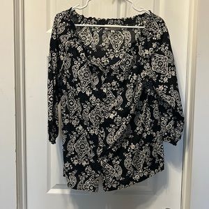 Black and white blouse (s)